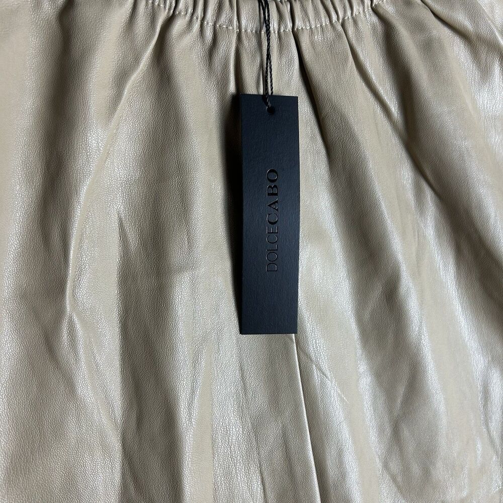 Dolce Cabo PU Women's Size XL Brown Top Blouse Short Sleeve NWT - Picture 2 of 9